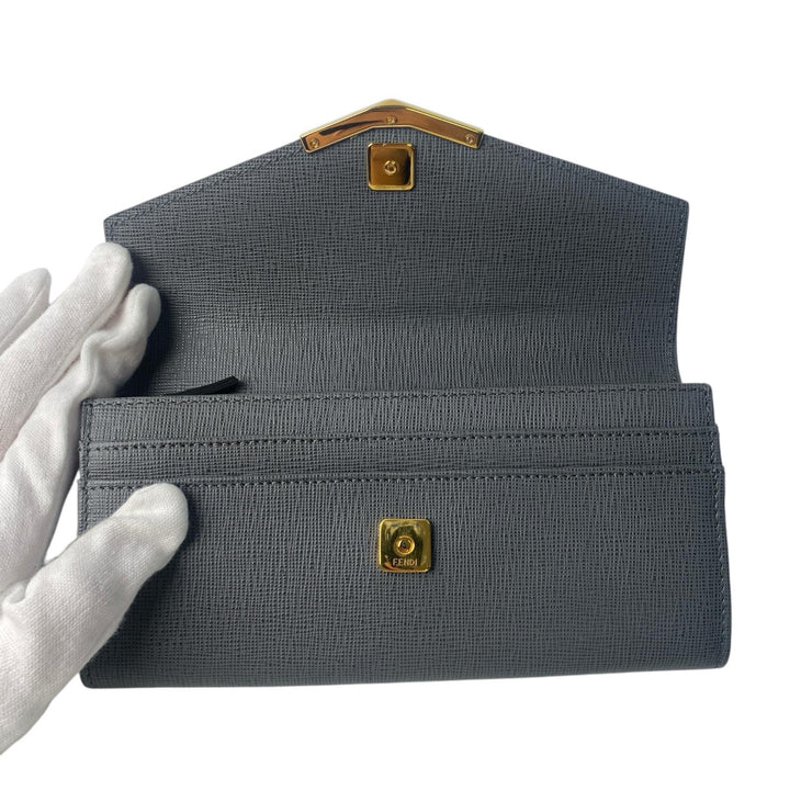 美品 フェンディ FENDI レディース 長財布 トゥージュール フラップ ロングウォレット