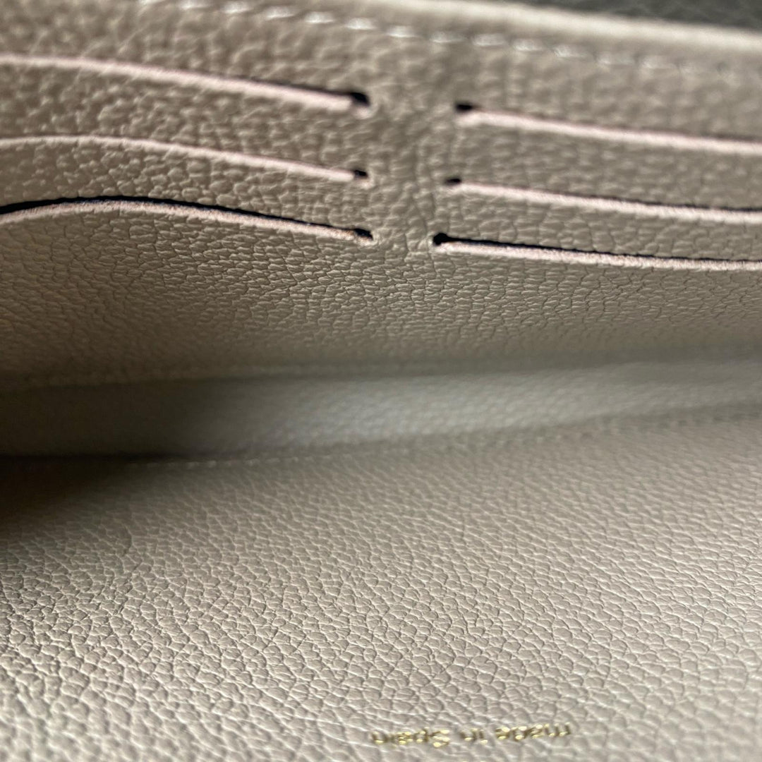 新品同様 ルイ ヴィトン LOUIS VUITTON レディース アンプラント ジッピーウォレット IC M69794