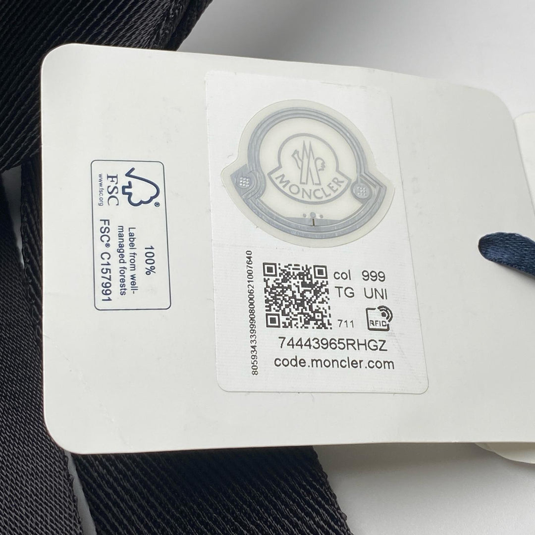 未使用 モンクレール MONCER メンズ ミニ ショルダーバッグ ポシェット 斜めがけ クロスボディ