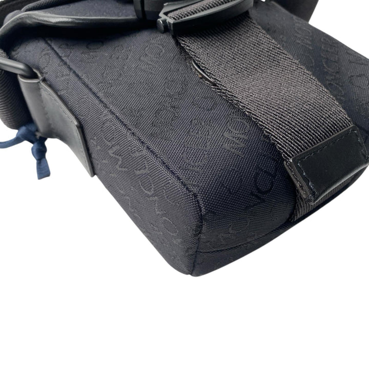 未使用 モンクレール MONCER メンズ ミニ ショルダーバッグ ポシェット 斜めがけ クロスボディ