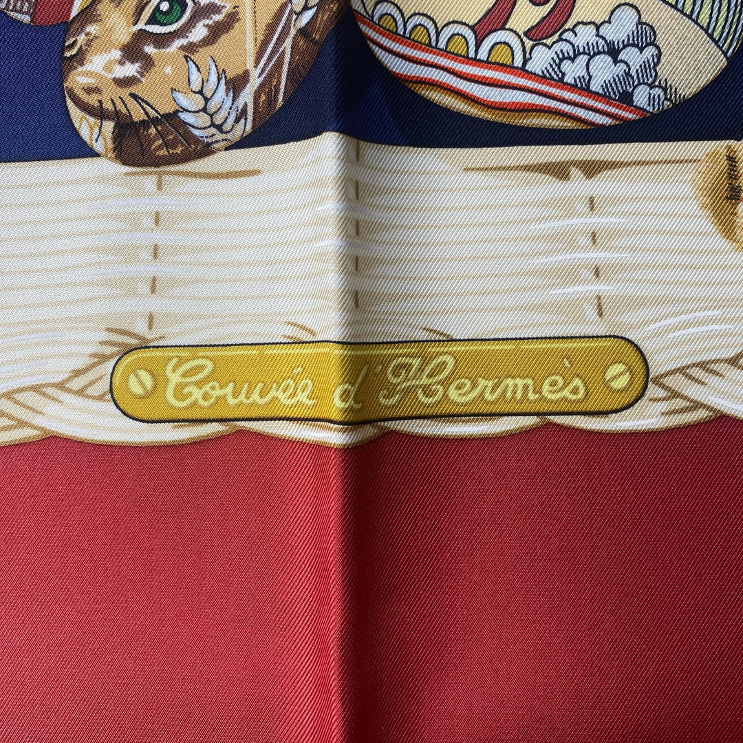 美品 エルメス HERMES レディース カレ90 COUVEE D'HERMES（エルメスの卵）