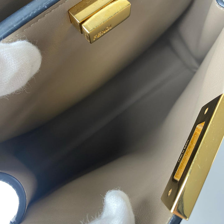 美品 フェンディ FENDI 8BN302 エッセンシャリー ピーカブー 2way ショルダーバッグ ハンドバッグ 斜めがけ クロスボディ レディース