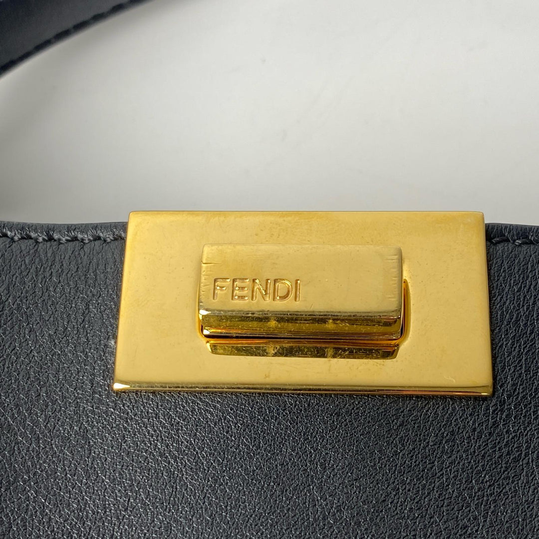 美品 フェンディ FENDI 8BN302 エッセンシャリー ピーカブー 2way ショルダーバッグ ハンドバッグ 斜めがけ クロスボディ レディース