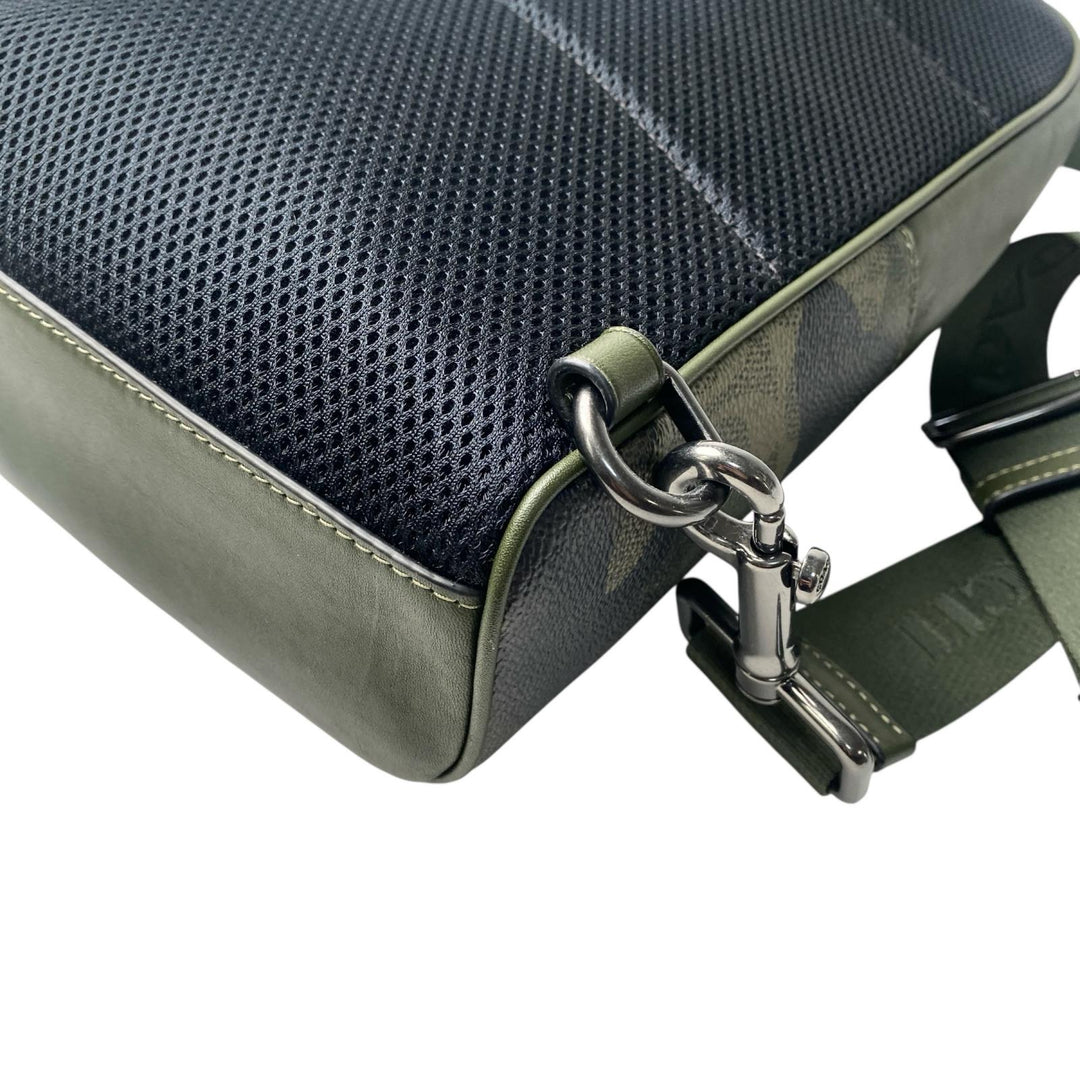 美品 コーチ coach 迷彩 カモフラ ボディバッグ 斜めがけ クロスボディ メンズ