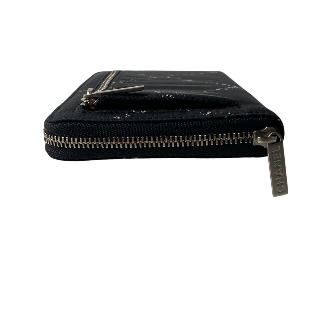 新品同様 シャネル CHANEL トラベルライン ラウンドファスナー ウォレット 5番 レディース