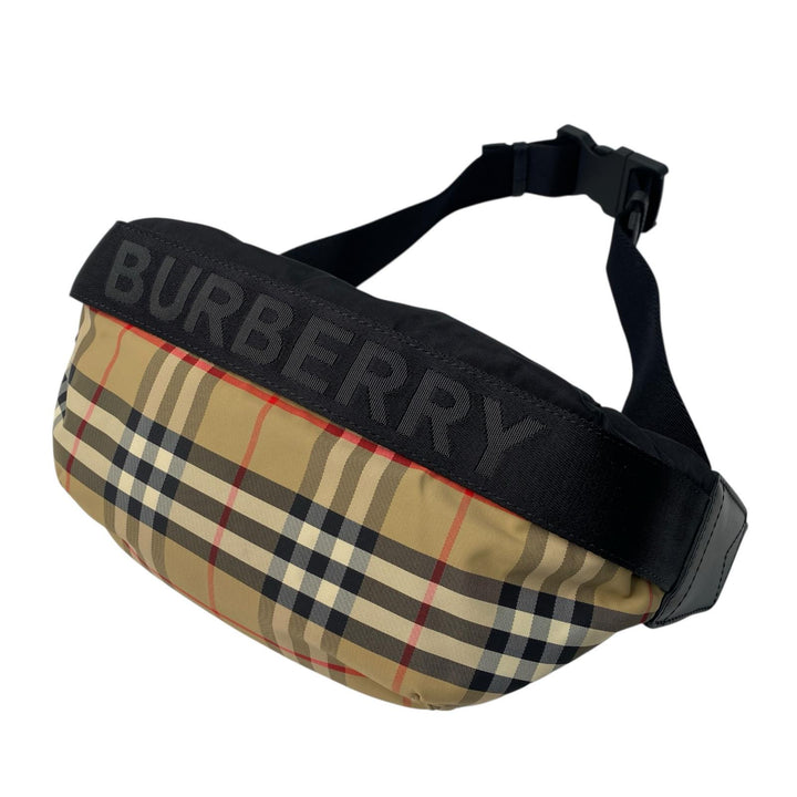 美品 バーバリー Burberry ノバチェック ボディバッグ 斜めがけ クロスボディ ユニセックス