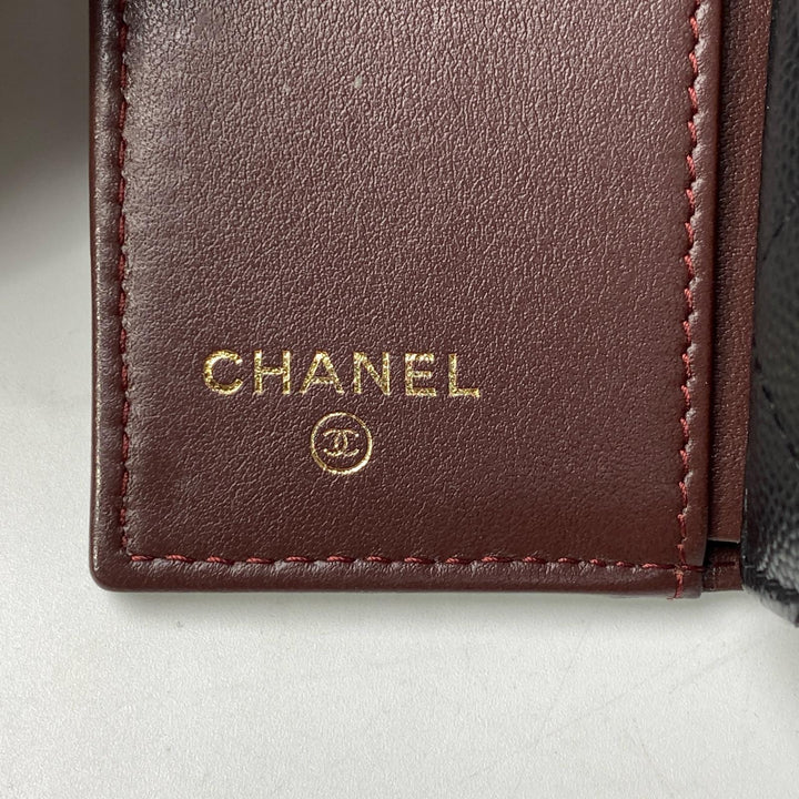 シャネル CHANEL マトラッセ クラシック スモール 28番 AP0230 三つ折り財布 レディース