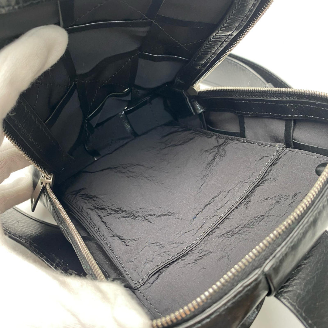 未使用 ボッテガヴェネタ BOTTEGA VENETA マキシイントレ カセット スリングバッグ ミニ 701366 斜めがけ クロスボディ メンズ