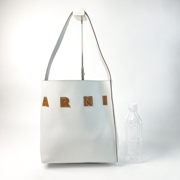 現行モデル 定価27万 マルニ MARNI レディース ミュゼオ ホーボー ショルダーバッグ トートバッグ レザー 肩がけ