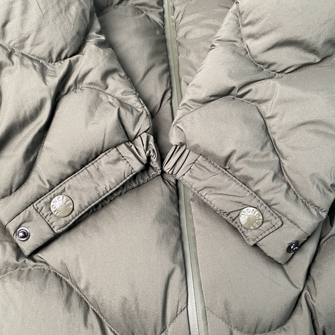 美品 モンクレール MONCER LEPTURUS レディース ダウンジャケット #0 21AW