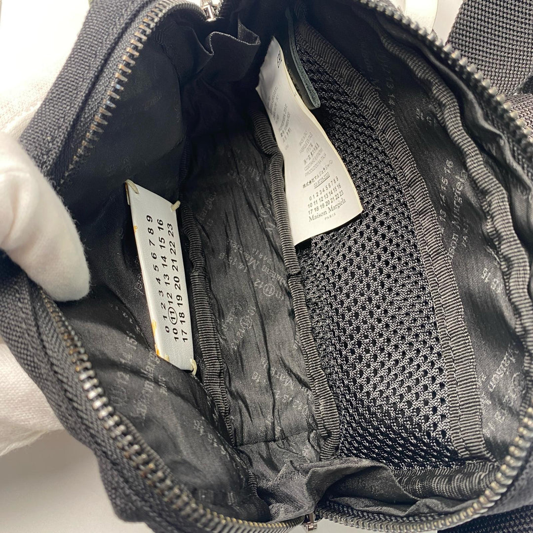 メゾンマルジェラ MaisonMargiela ボディバッグ キャンバス 斜めがけ クロスボディ メンズ