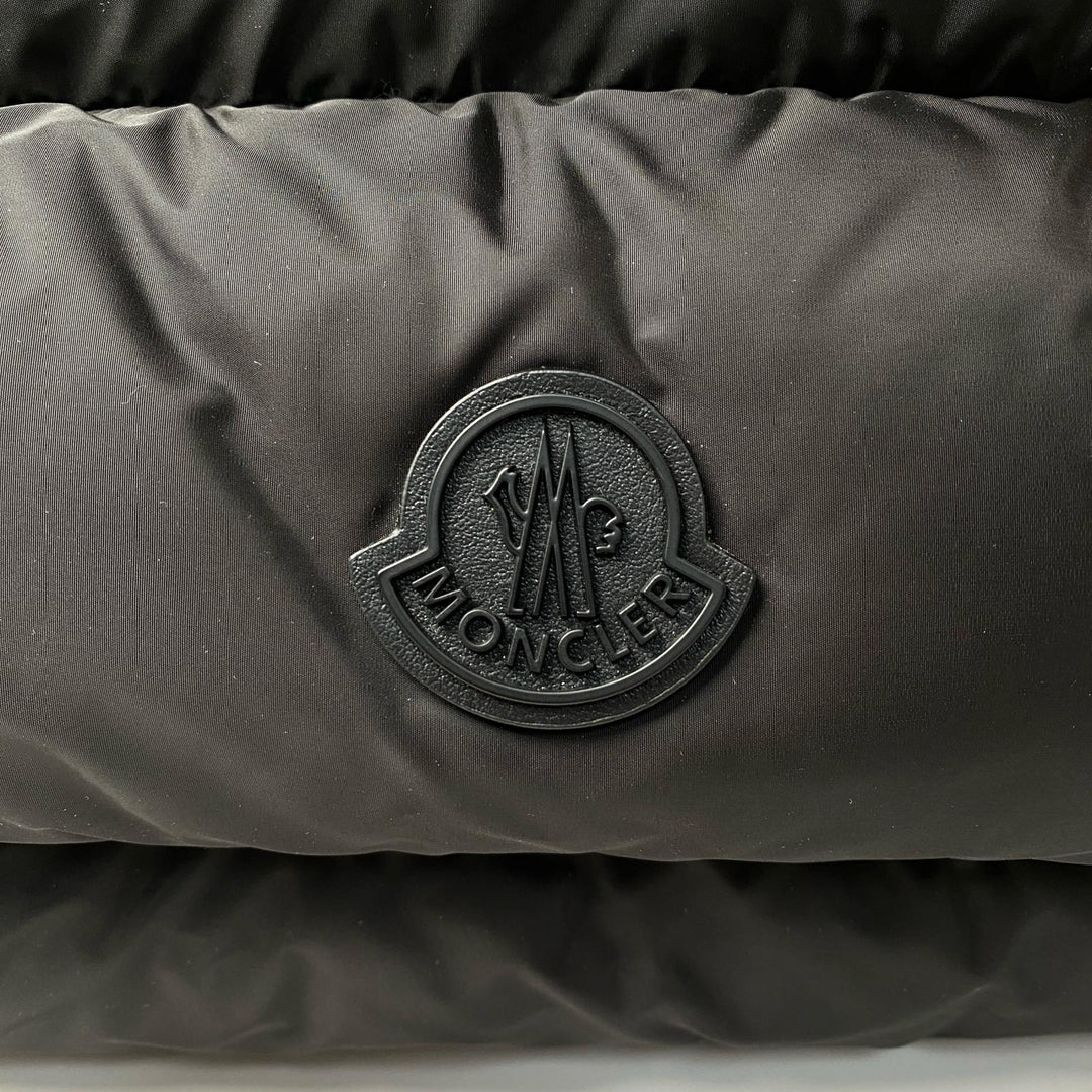 美品 モンクレール MONCERレジェール 2way ショルダーバッグ ハンドバッグ レディース