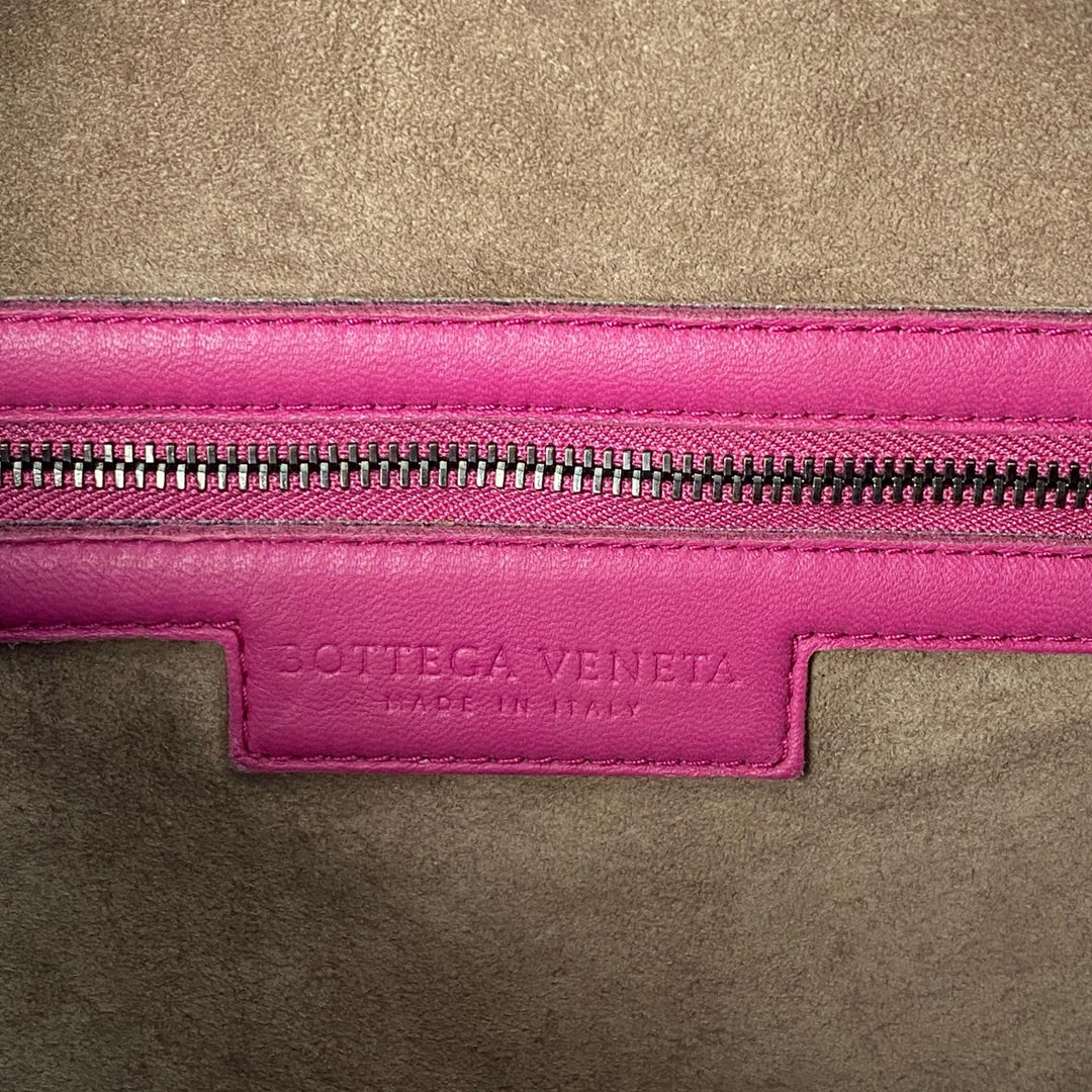 ボッテガヴェネタ Bottega Veneta イントレチャート ホーボー ショルダーバッグ レディース