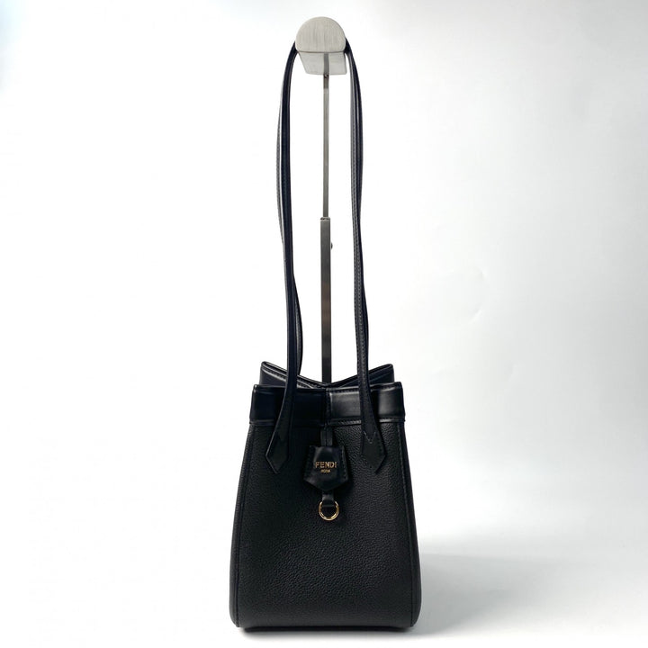 美品 フェンディ FENDI レディース オリガミ ショルダーバッグ 8BS083