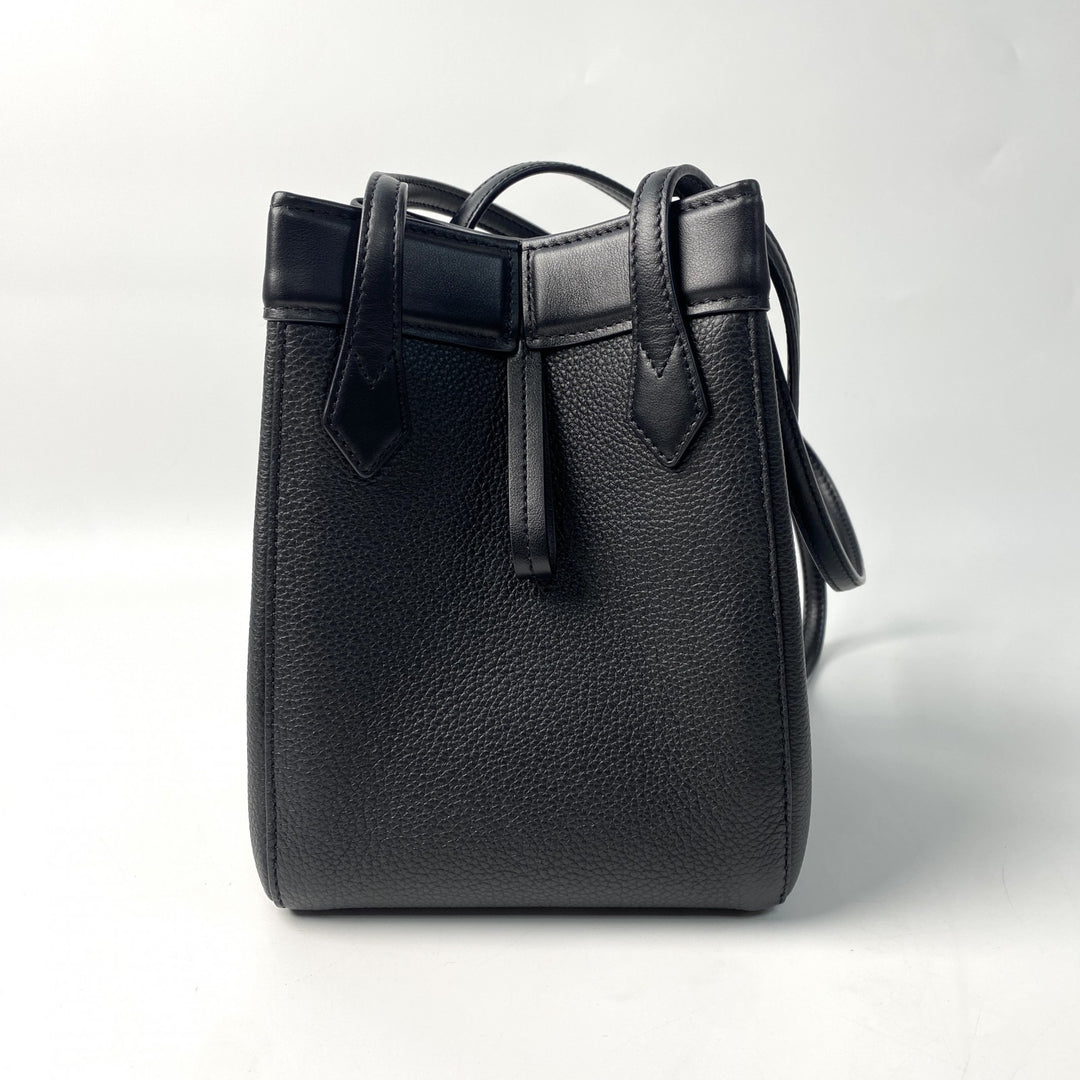 美品 フェンディ FENDI レディース オリガミ ショルダーバッグ 8BS083