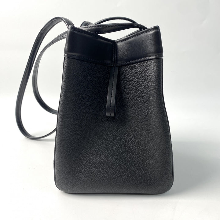 美品 フェンディ FENDI レディース オリガミ ショルダーバッグ 8BS083