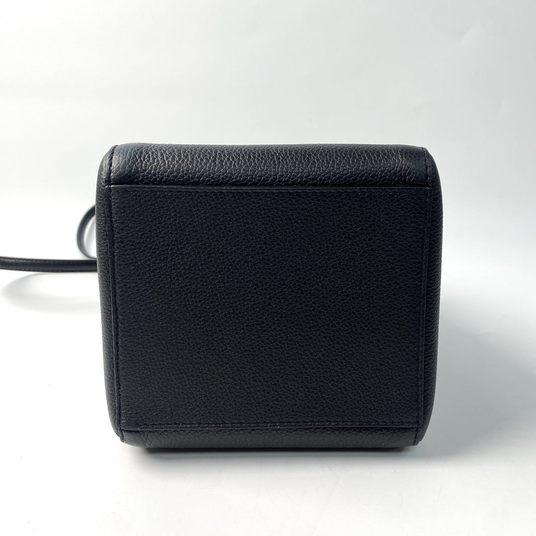 美品 フェンディ FENDI レディース オリガミ ショルダーバッグ 8BS083