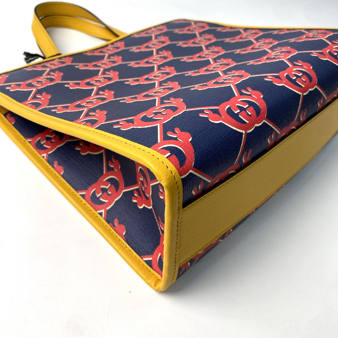 新品 タグあり グッチ GUCCI レディース GGスプリーム ロゴマーク ハンドバッグ 605614