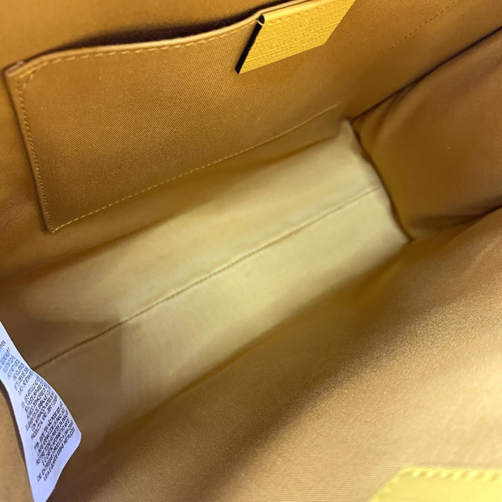 新品 タグあり グッチ GUCCI レディース GGスプリーム ロゴマーク ハンドバッグ 605614