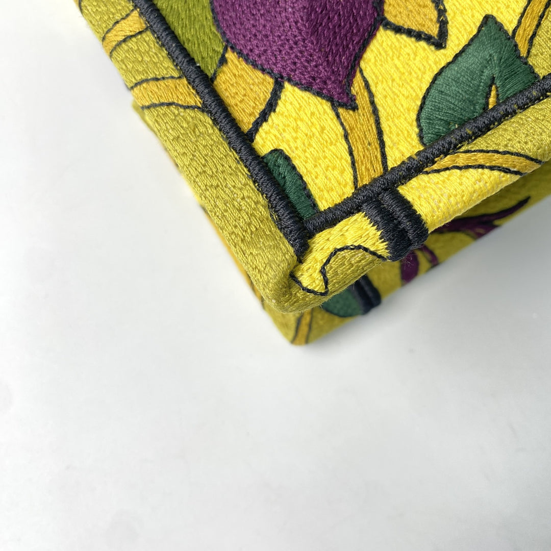 未使用 ディオール DIOR レディース ブックトート ミディアム 23年製 トートバッグ