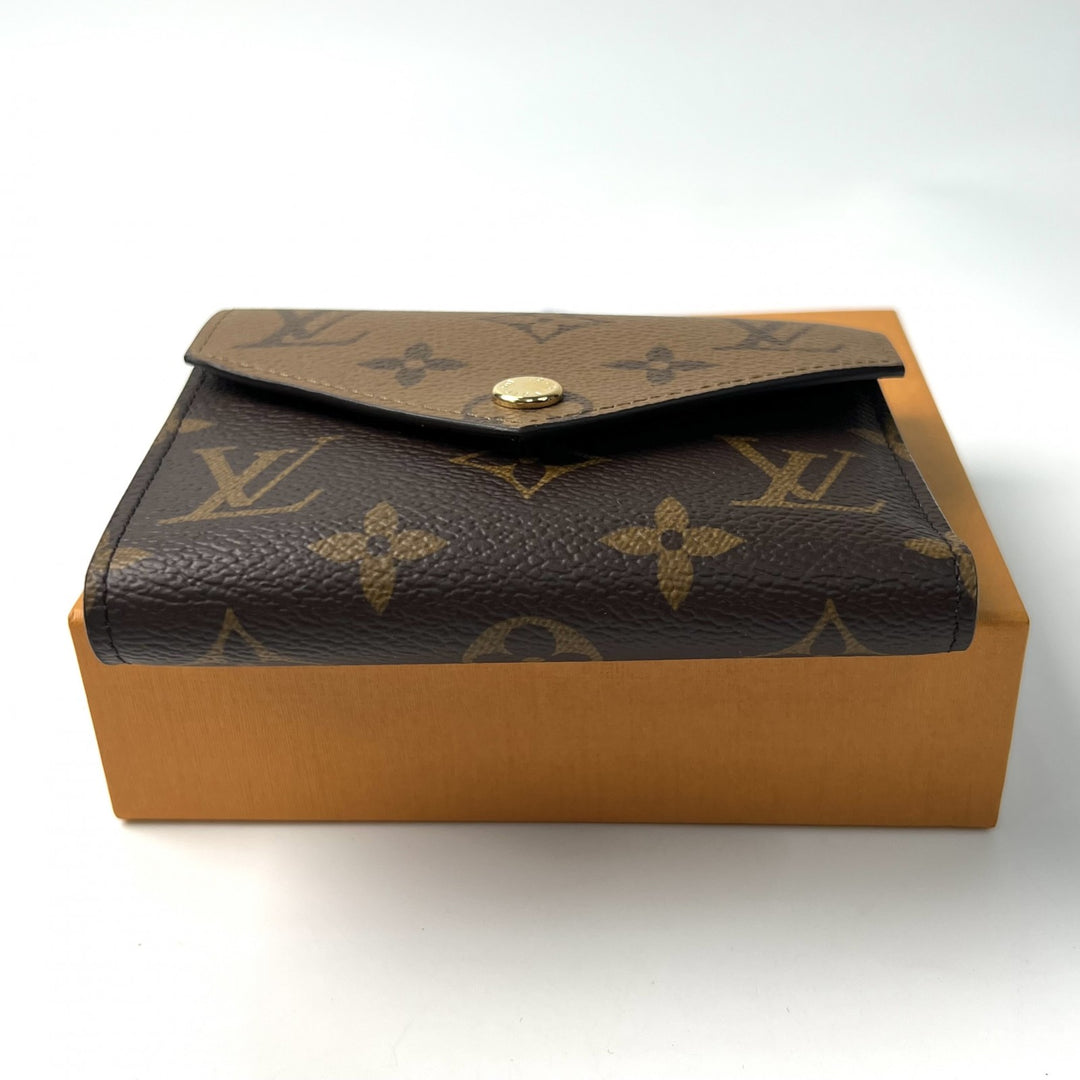 美品 ルイヴィトン LOUIS VUITTON レディース ポルトフォイユ ヴィクトリーヌ 三つ折り財布 M81557 IC
