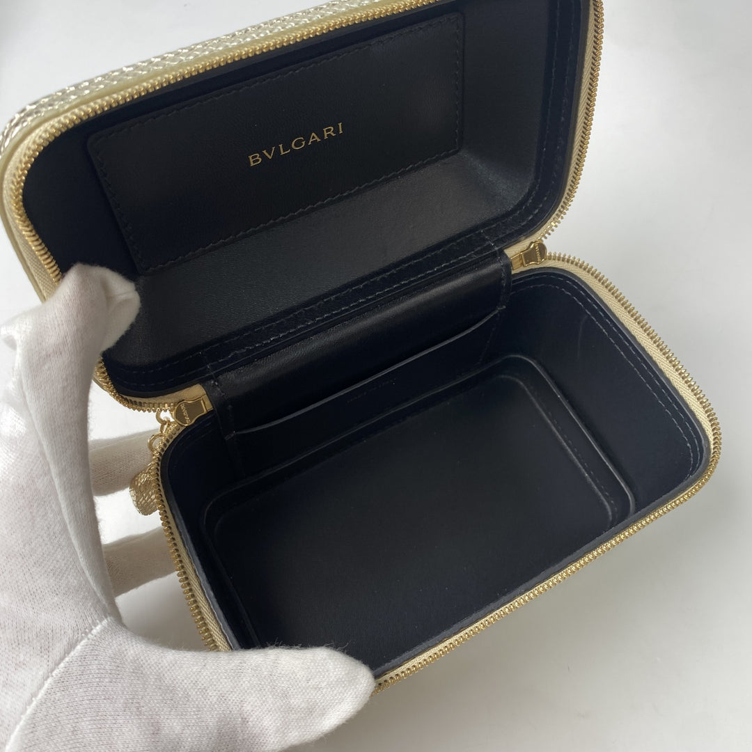 未使用 ブルガリ BVLGARI レディース セルペンティ 2way ショルダーバッグ バニティバッグ