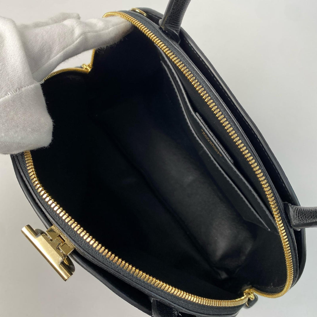 新品同様 フェラガモ Ferragamo ガンチーニ 2way ショルダーバッグ ハンドバッグ レザー ブラック 斜めがけ クロスボディ レディース