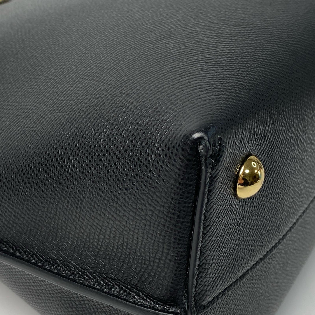 新品同様 フェラガモ Ferragamo ガンチーニ 2way ショルダーバッグ ハンドバッグ レザー ブラック 斜めがけ クロスボディ レディース