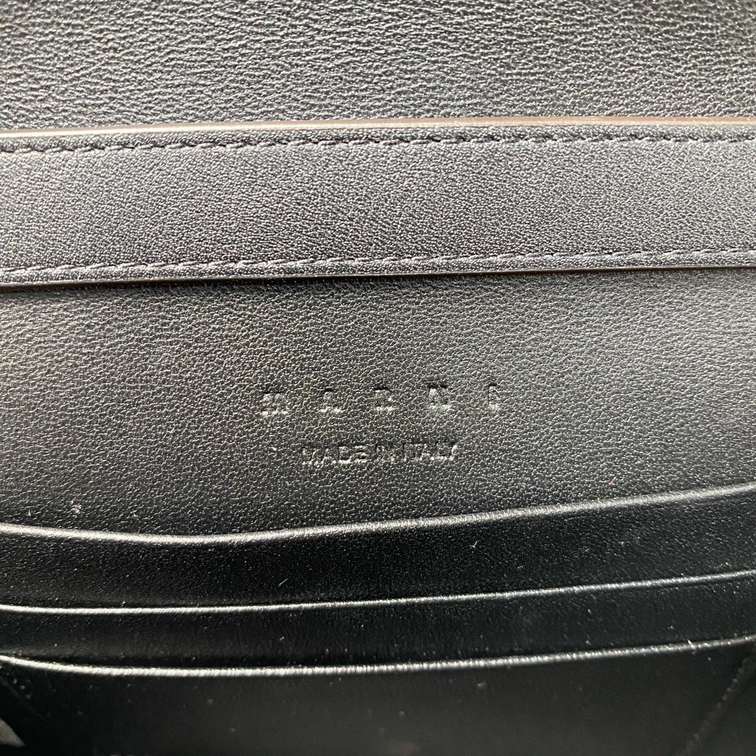 新品同様 マルニ MARNI トランカルー ショルダーバッグ ブラック 斜めがけ クロスボディ レディース