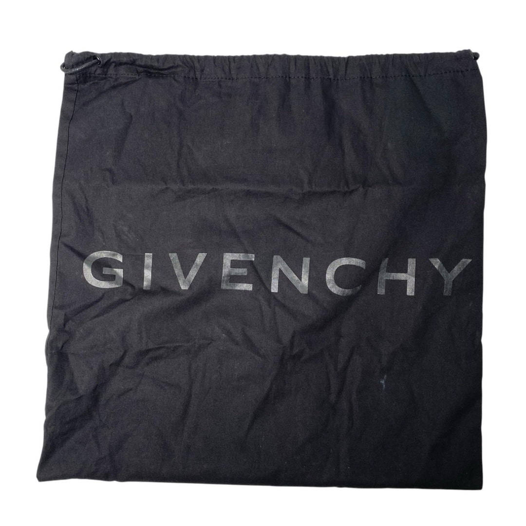 ジバンシィ GIVENCHY アンティゴナU ショルダーバッグ ボディバッグ レザー ブラック 斜めがけ クロスボディ メンズ