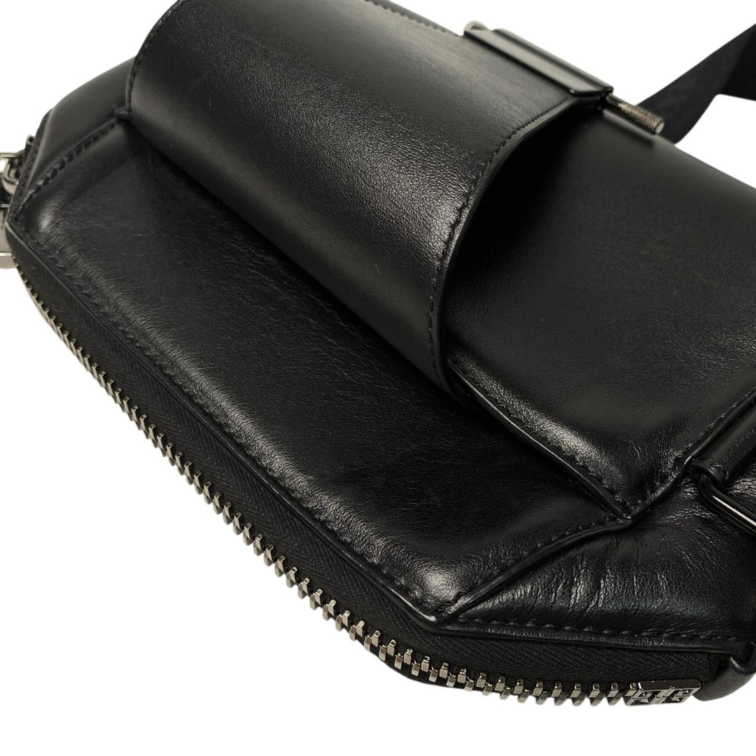 ジバンシィ GIVENCHY アンティゴナU ショルダーバッグ ボディバッグ レザー ブラック 斜めがけ クロスボディ メンズ