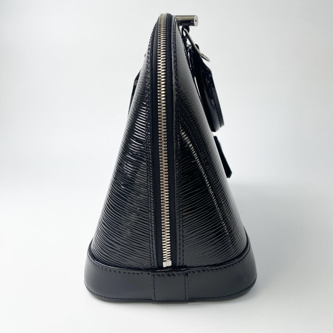 美品 ルイヴィトン LOUIS VUITTONレディース エピ アルマ PM ショルダーバッグ ハンドバッグ 2way M4032N/SN3183 斜めがけ クロスボディ