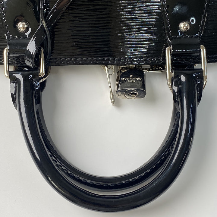 美品 ルイヴィトン LOUIS VUITTONレディース エピ アルマ PM ショルダーバッグ ハンドバッグ 2way M4032N/SN3183 斜めがけ クロスボディ