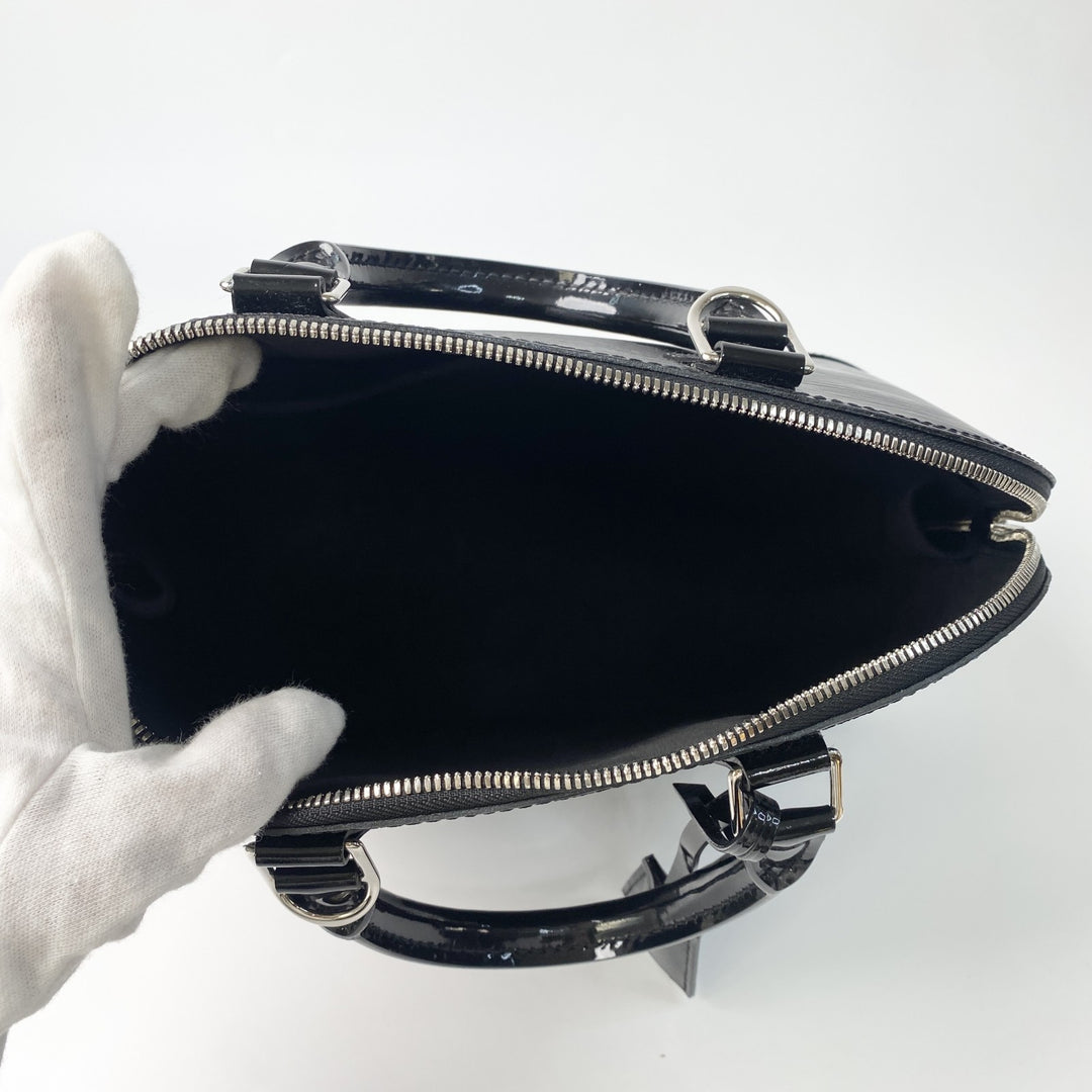 美品 ルイヴィトン LOUIS VUITTONレディース エピ アルマ PM ショルダーバッグ ハンドバッグ 2way M4032N/SN3183 斜めがけ クロスボディ