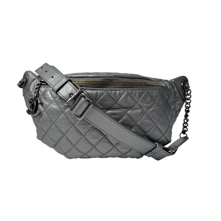 シャネル CHANEL ウエストバッグ ボディバッグ シルバー レザー 19番台 A94102 レディース