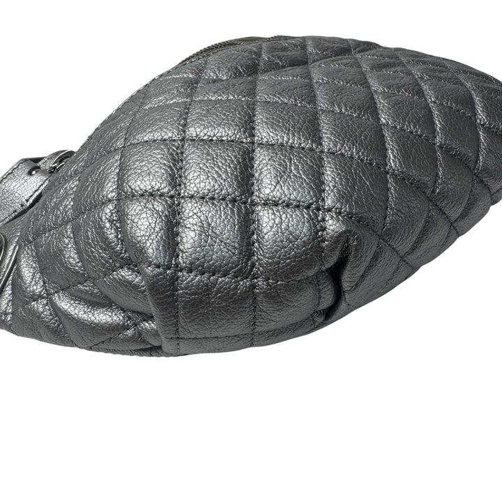 シャネル CHANEL ウエストバッグ ボディバッグ シルバー レザー 19番台 A94102 レディース