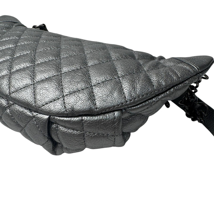 シャネル CHANEL ウエストバッグ ボディバッグ シルバー レザー 19番台 A94102 レディース