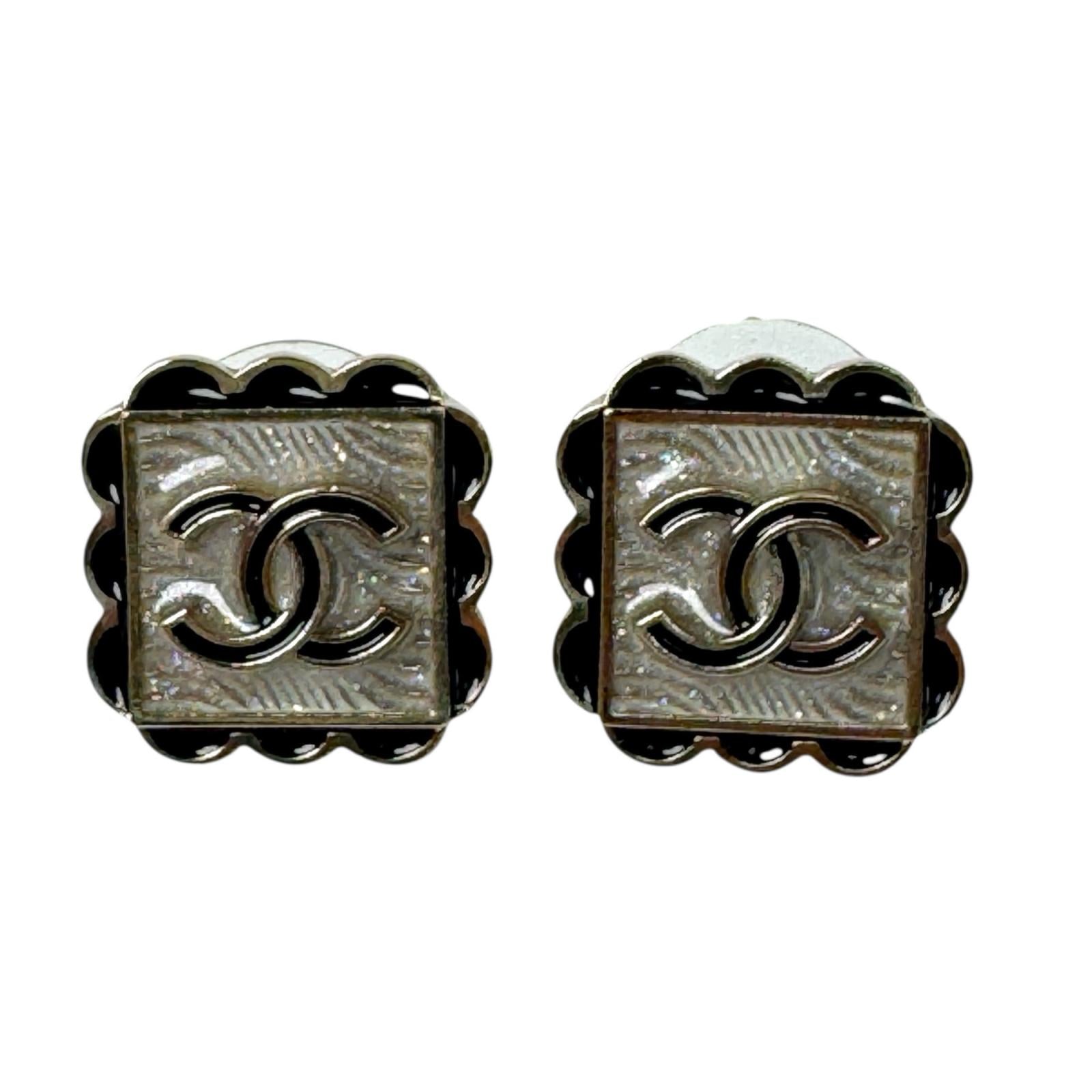 CHANELらしい上品♪CHANEL ココマーク スクエアピアス (CHANEL