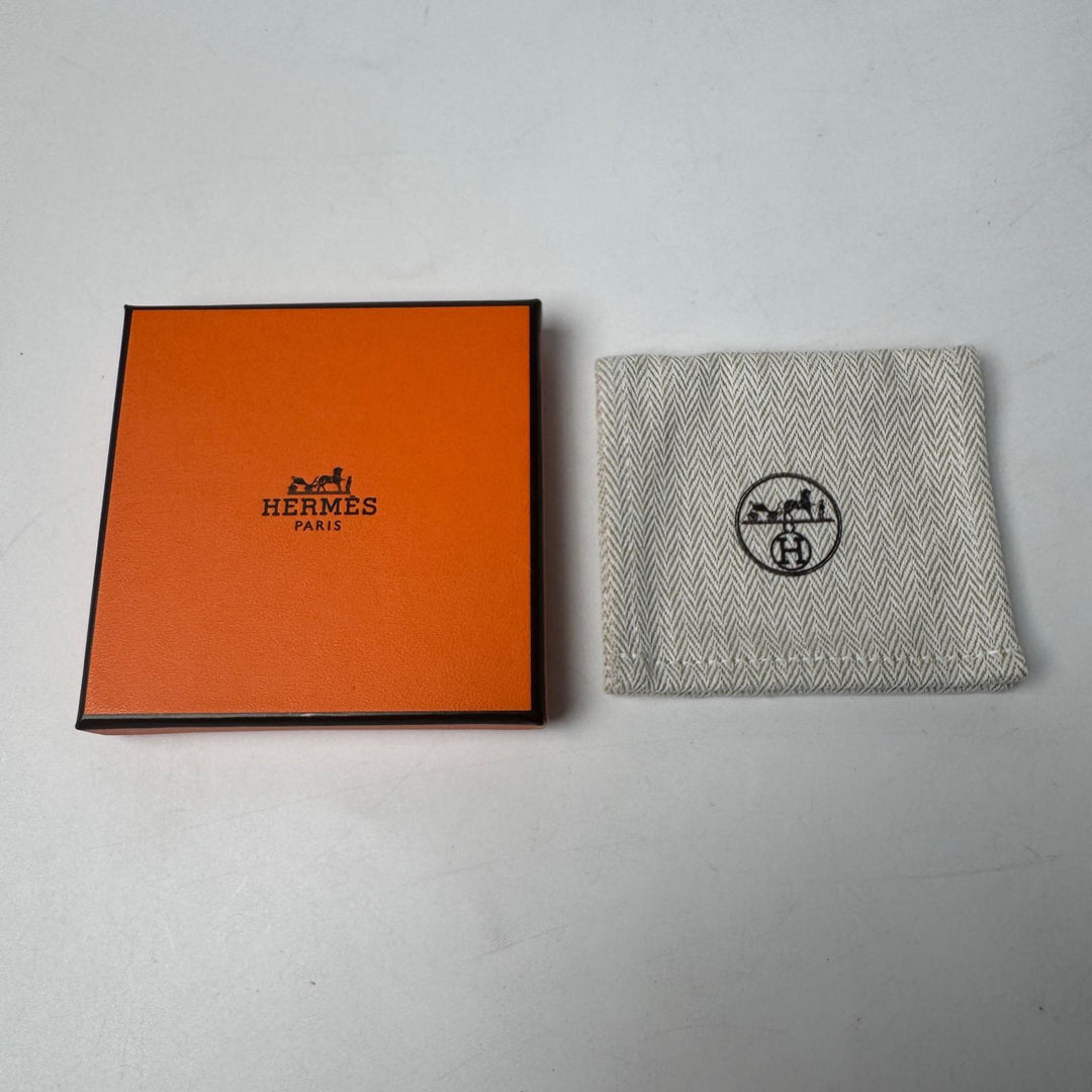 エルメス HERMES プティアッシュ サクラ チャーム レディース