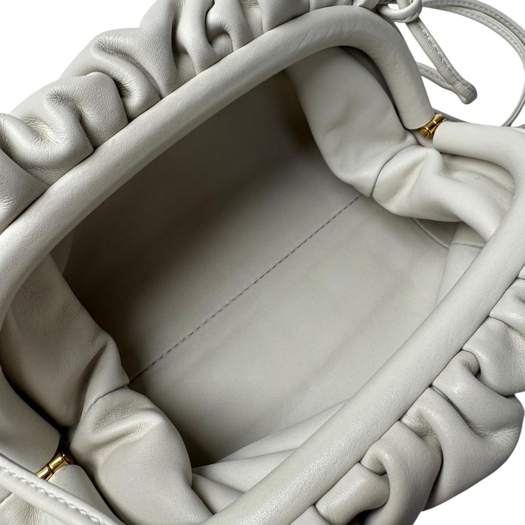 ボッテガヴェネタ Bottega Veneta ミニザポーチ ショルダーバッグ 585852 斜めがけ クロスボディ レディース
