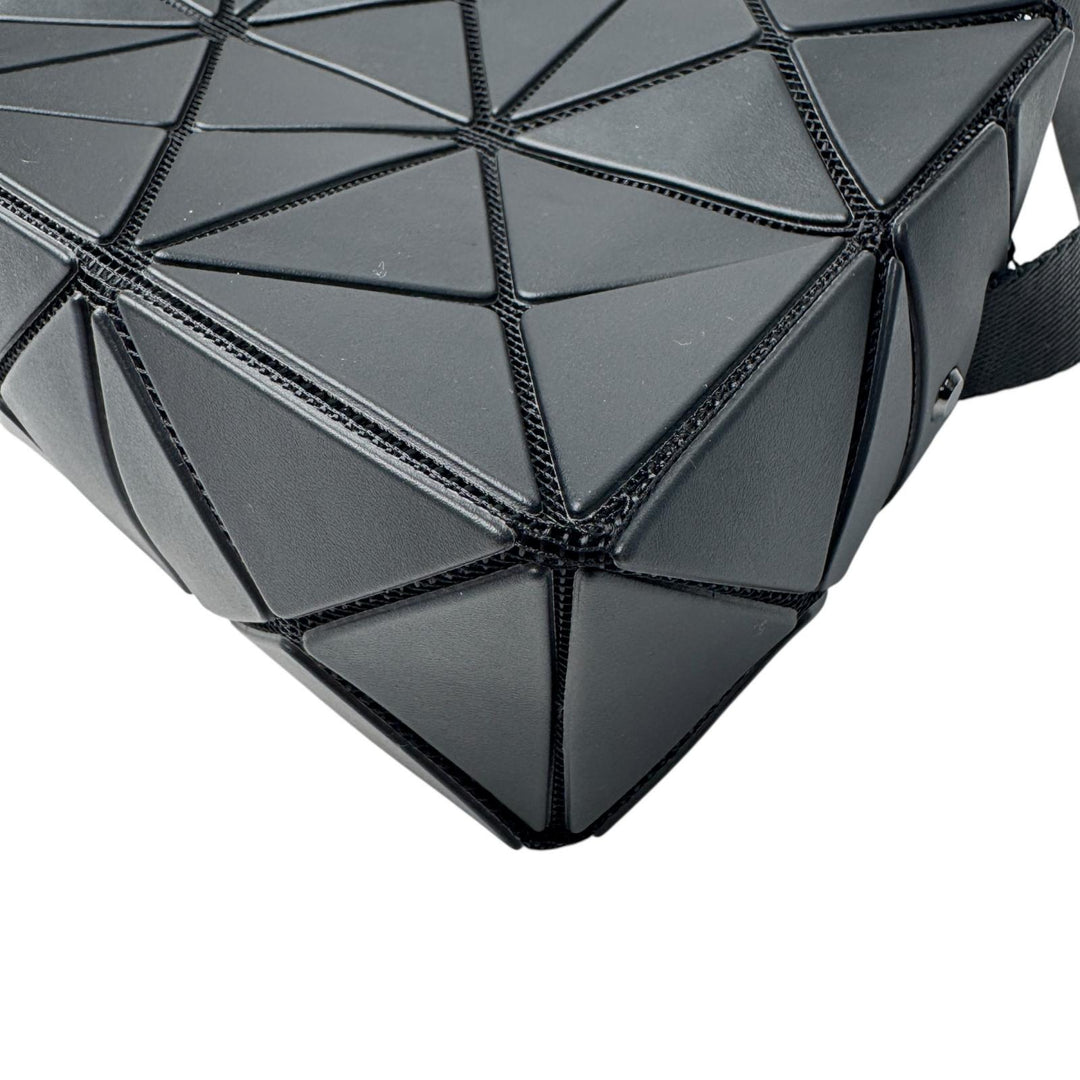 美品 イッセイミヤケ ISSEY MIYAKE バオバオ ミニ ショルダーバッグ 斜めがけ クロスボディ レディース