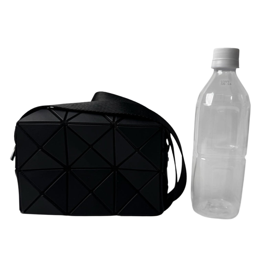 美品 イッセイミヤケ ISSEY MIYAKE バオバオ ミニ ショルダーバッグ 斜めがけ クロスボディ レディース