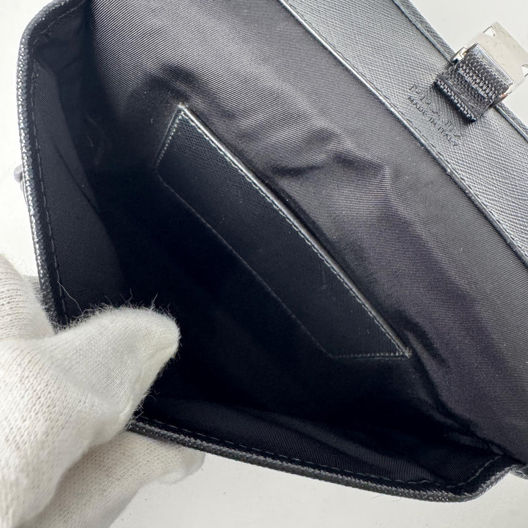 プラダ PRADA Re-Nylon サフィアーノレザー ミニ ショルダーバッグ メンズ