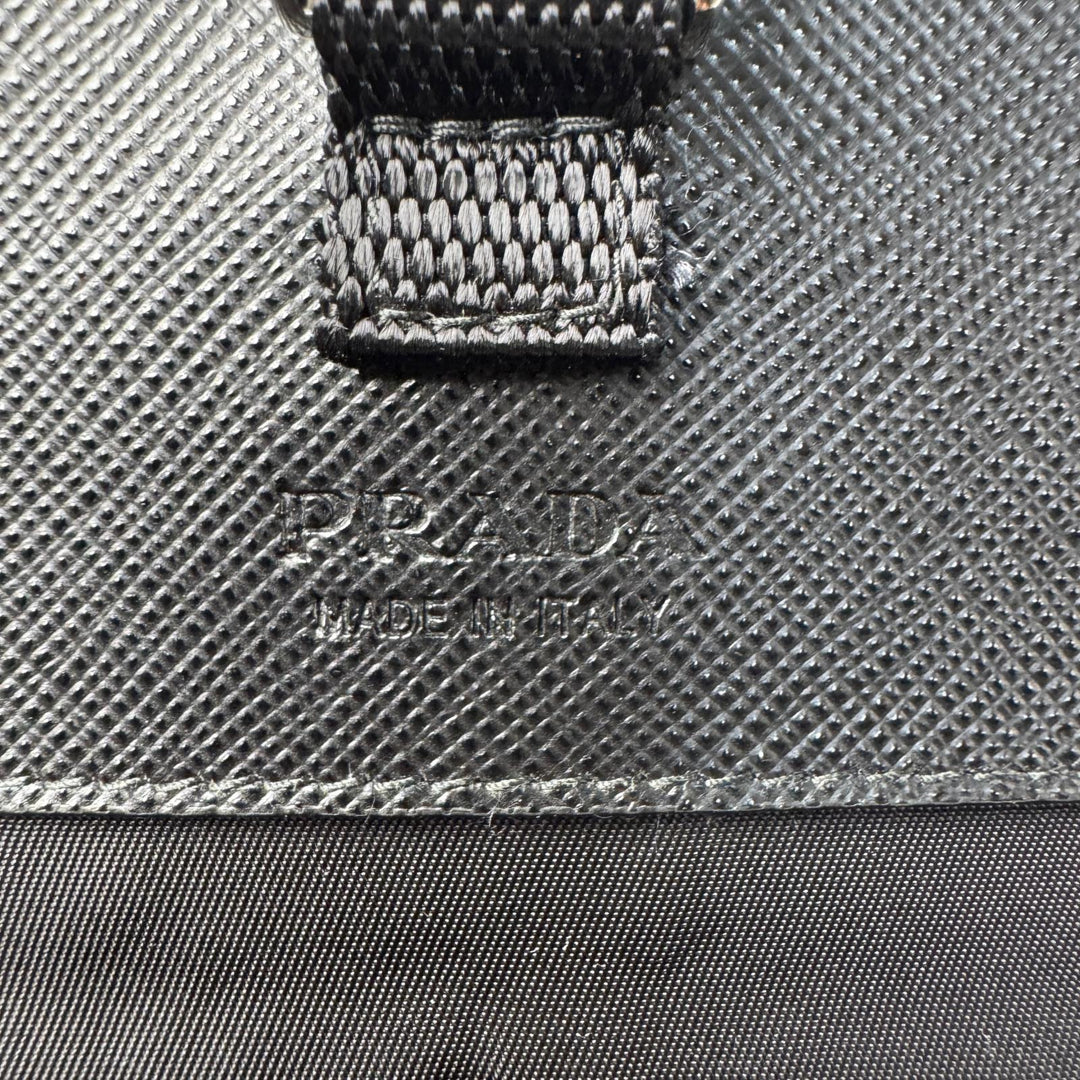 プラダ PRADA Re-Nylon サフィアーノレザー ミニ ショルダーバッグ メンズ