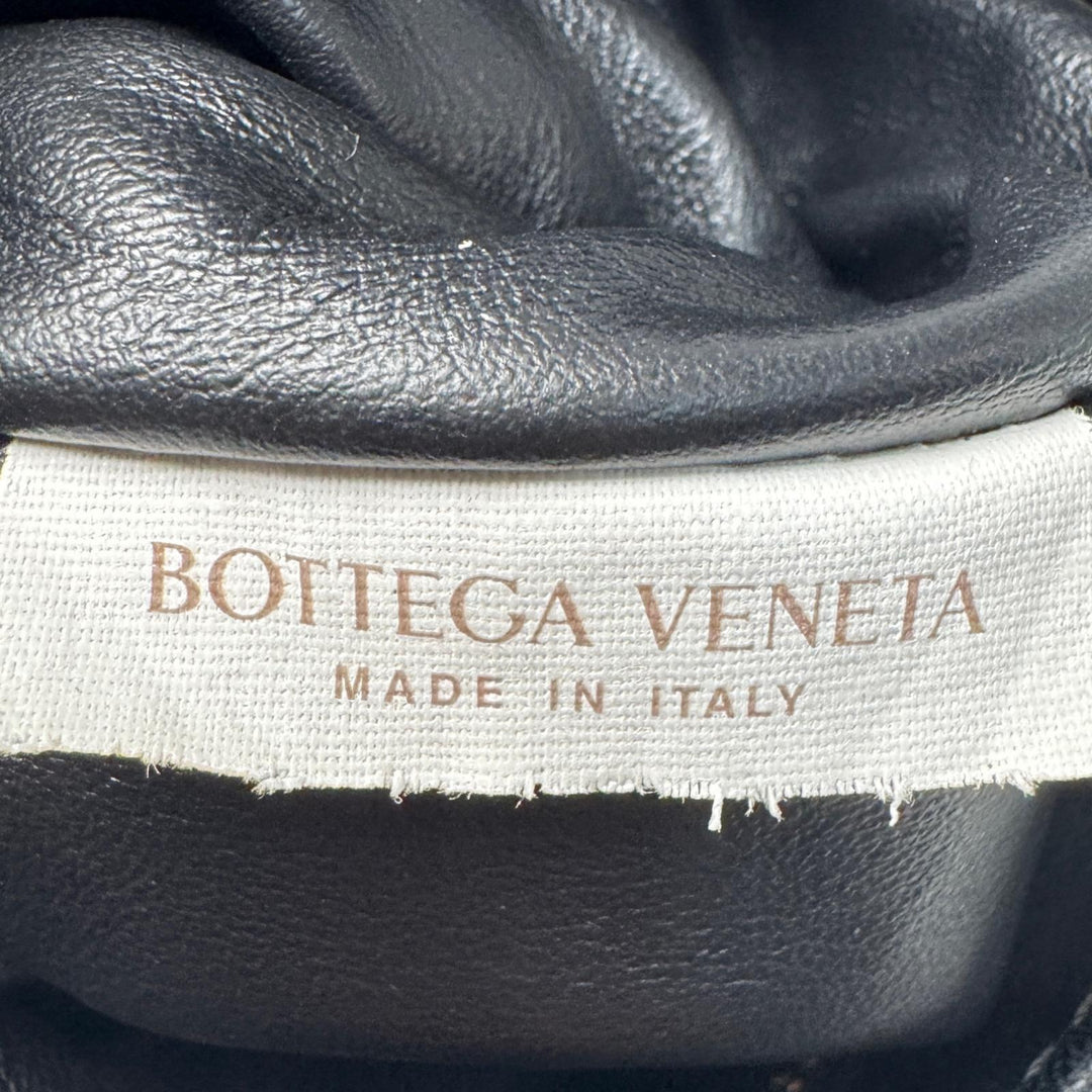 美品 ボッテガヴェネタ Bottega Veneta ハンドバッグ ツイスト B09372305L ブラック レディース