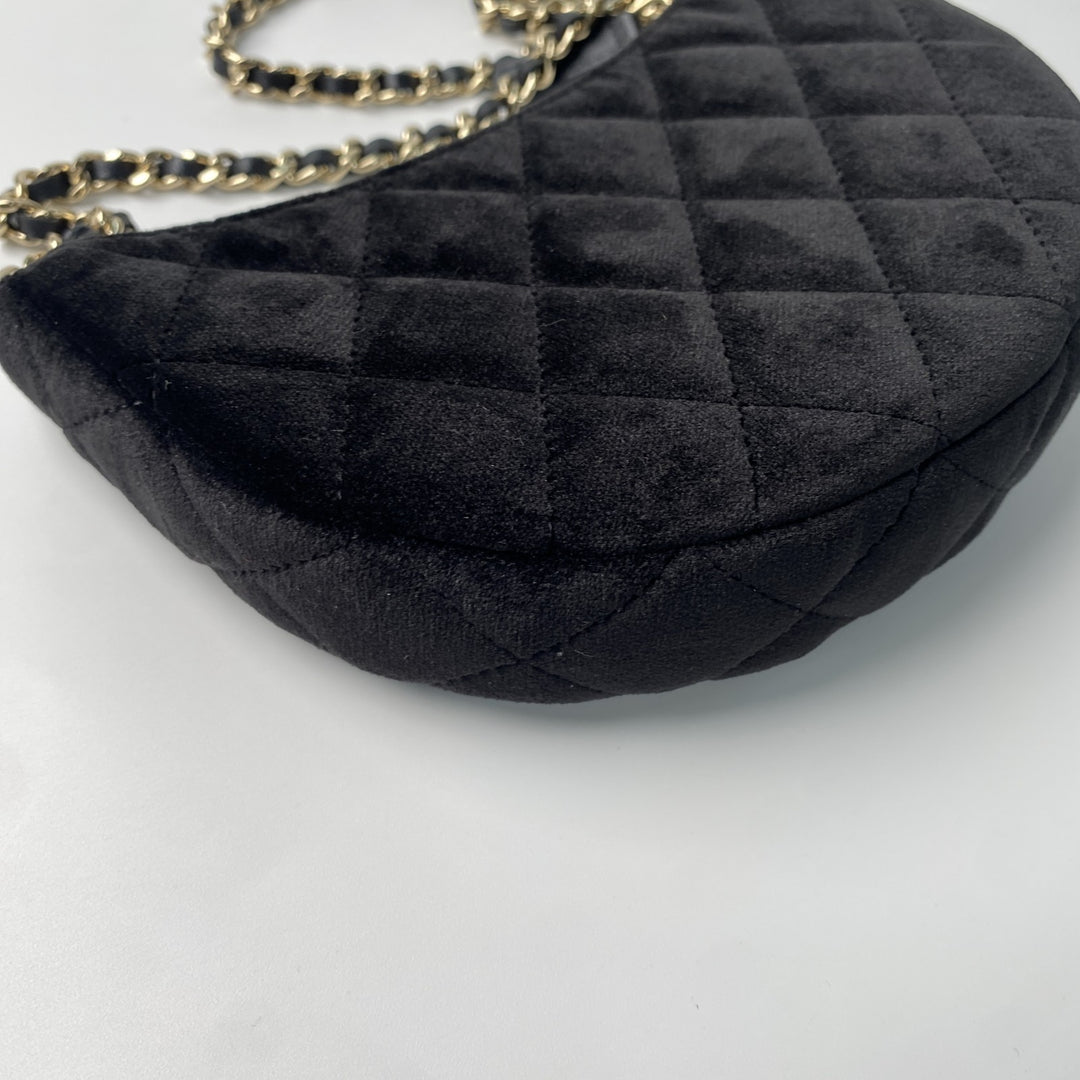 未使用 シャネル CHANEL レディース マトラッセ ショルダーバッグ 2024 イヤーズギフト 斜めがけ クロスボディ