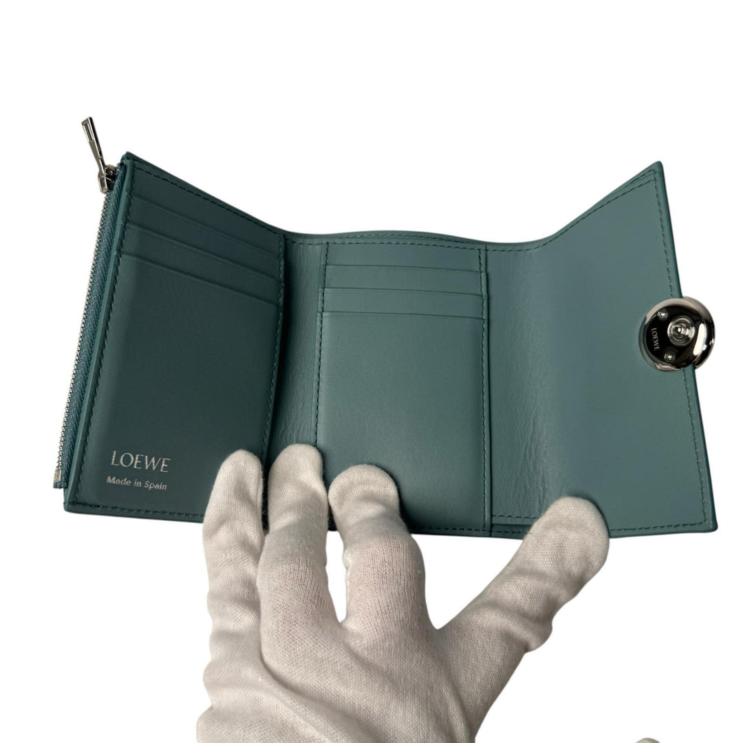 美品 ロエベ LOEWE ペブル バーティカル ウォレット CANBS33X01 二つ折り財布 レディース