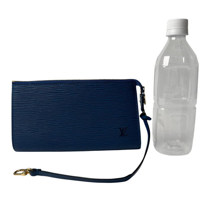 美品 ルイヴィトン LOUIS VUITTON エピ ポシェットアクセソワール M52945 AR0968 ブルー レディース