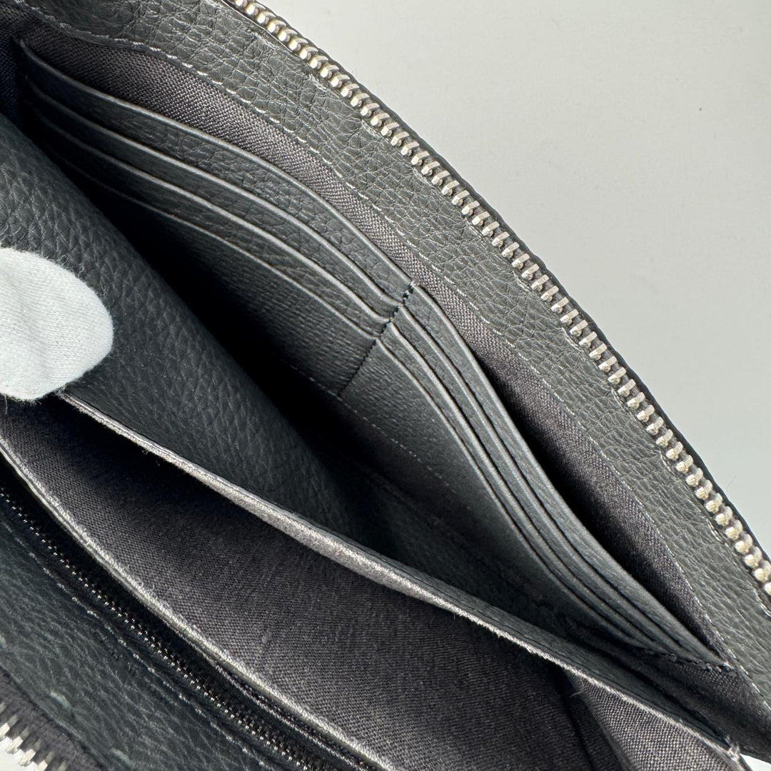 フェンディ FENDI セレリア クラッチバッグ 7VA350 ダークグレー メンズ