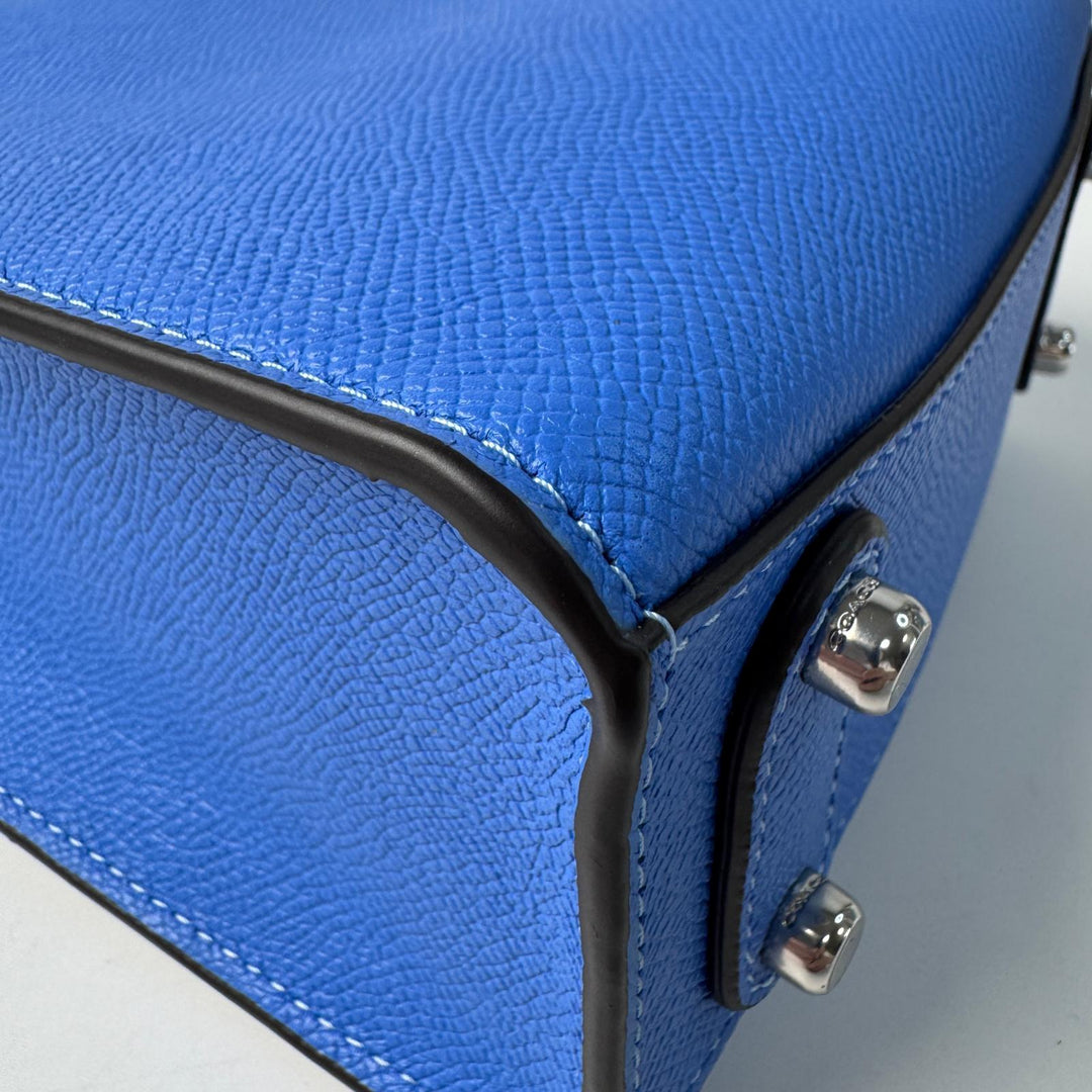 新品同様 コーチ coach トート16 シグネチャー インテリア 2way ショルダーバッグ ハンドバッグ 斜めがけ クロスボディレディース